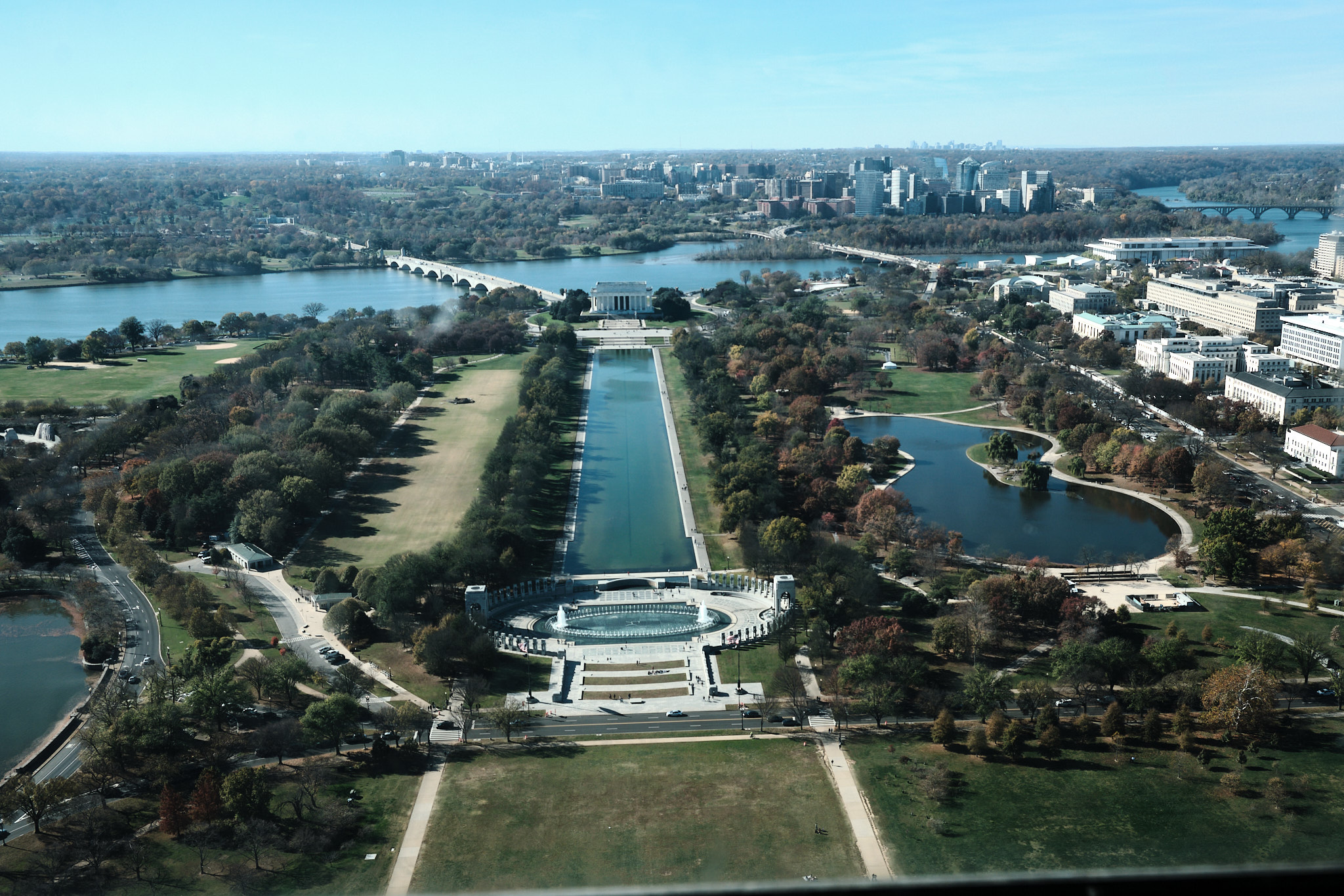 &lt;# Lincoln Memorial from the Washington Monument #&gt;