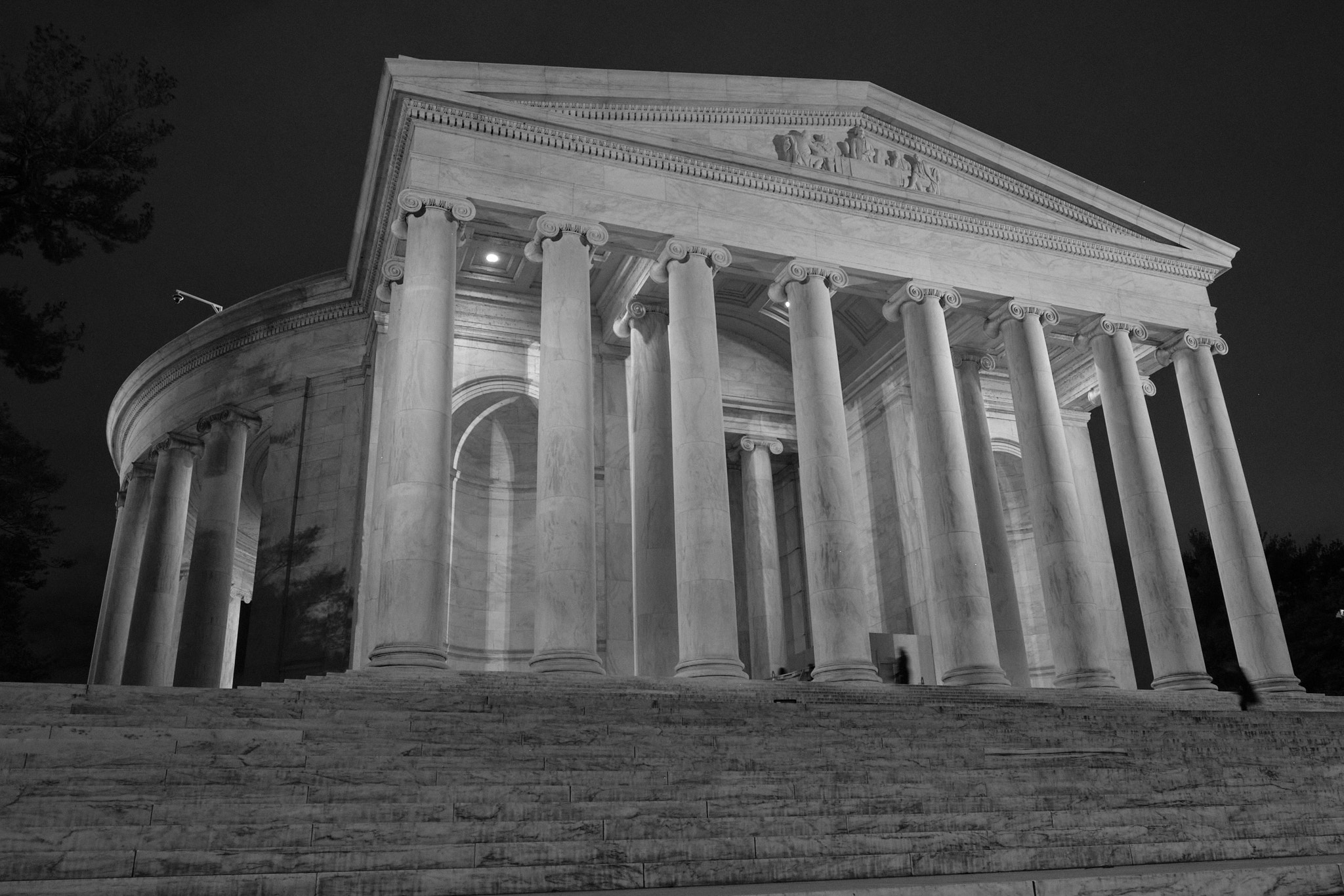 &lt;# Jefferson Memorial at night #&gt;