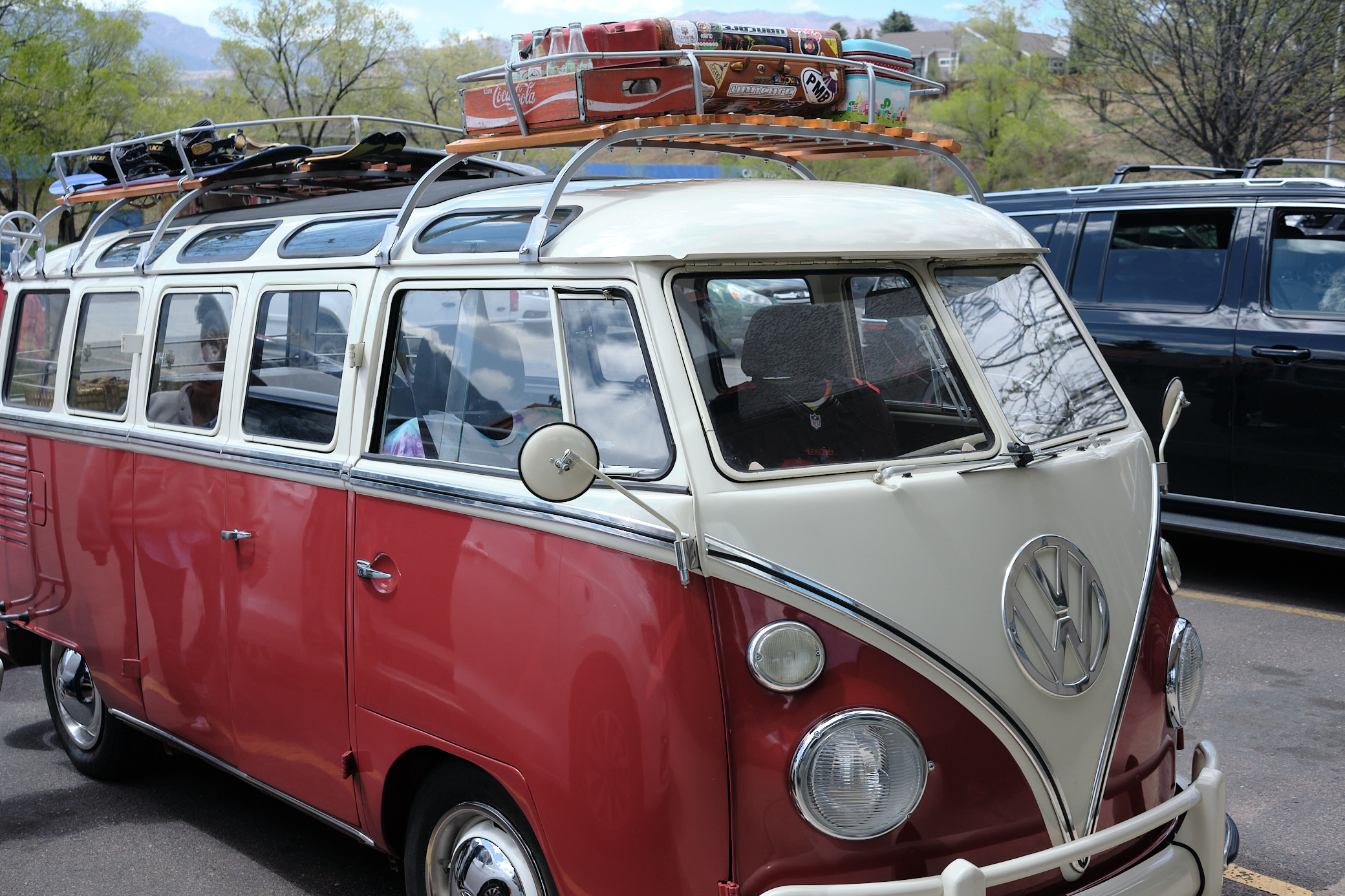 <# old VW bus  #>