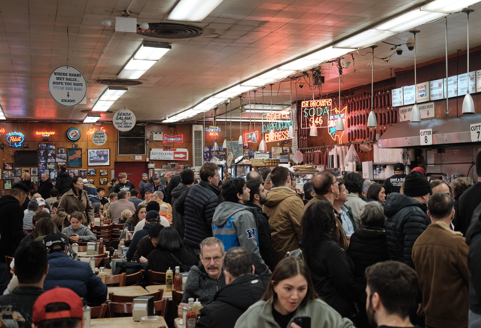 &lt;# The scene inside Katz&rsquo;s Deli #&gt;